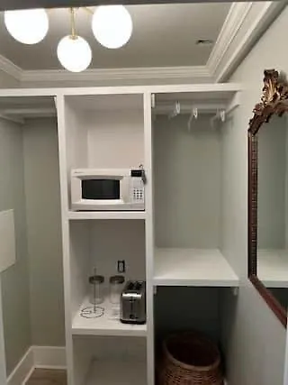 Holiday home Charming Townhouse In *